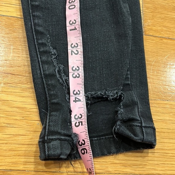 Ran can size 31 black distressed jeans good condition - Picture 2 of 5